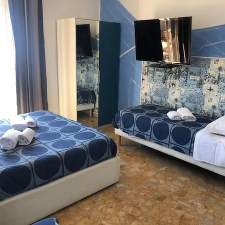 Marina Sky 8 Casa de hóspedes Nápoles