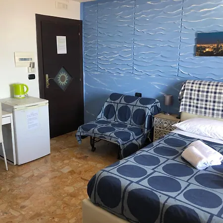 Marina Sky 8 Neapel