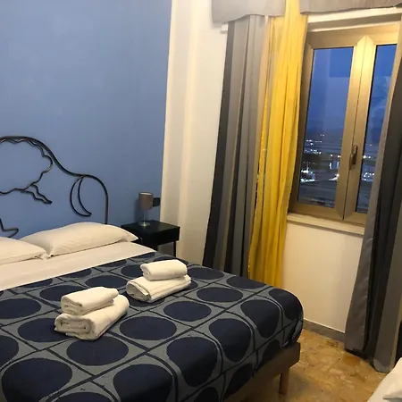 Marina Sky 8 4* Neapel