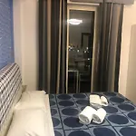 Marina Sky 8 4* Napoli