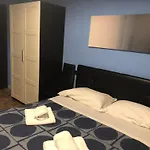 Marina Sky 8 Affittacamere 4*