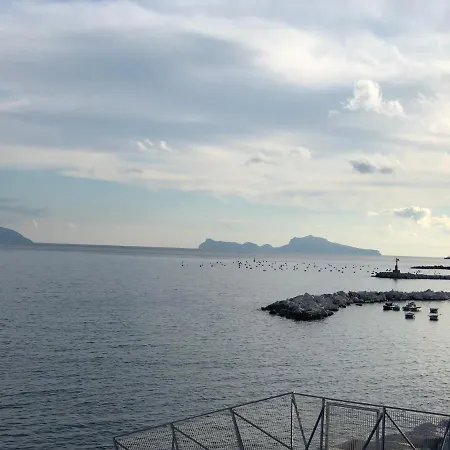 Konukevi Marina Sky 8